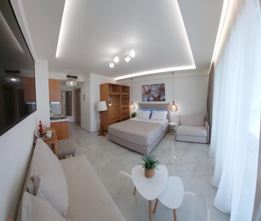 Wide Blue Luxury Boutique Suites Neos Marmaras Esterno foto
