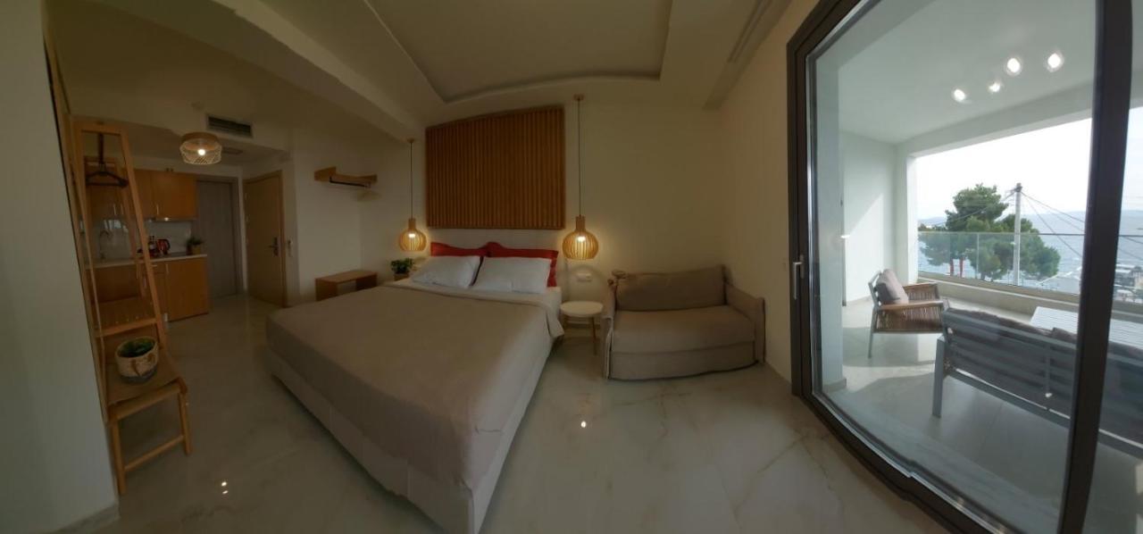 Wide Blue Luxury Boutique Suites Neos Marmaras Esterno foto
