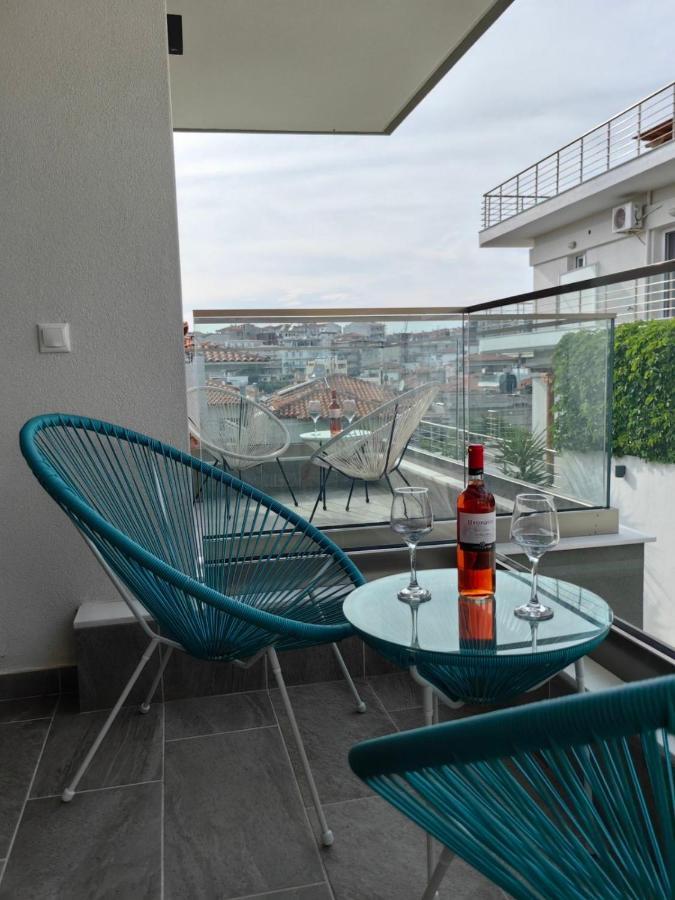 Wide Blue Luxury Boutique Suites Neos Marmaras Esterno foto