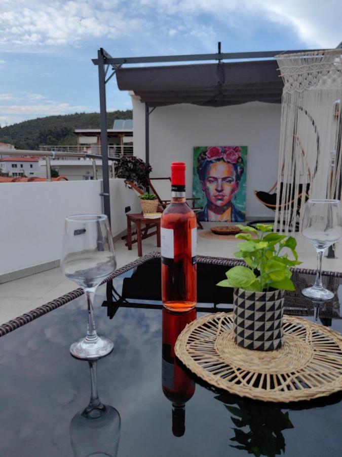 Wide Blue Luxury Boutique Suites Neos Marmaras Esterno foto