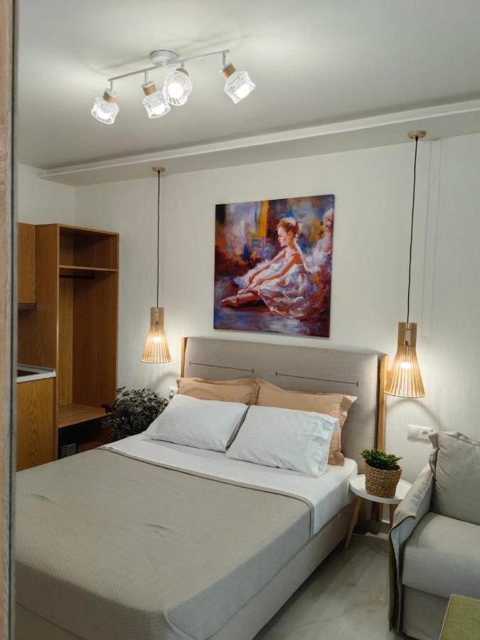 Wide Blue Luxury Boutique Suites Neos Marmaras Esterno foto